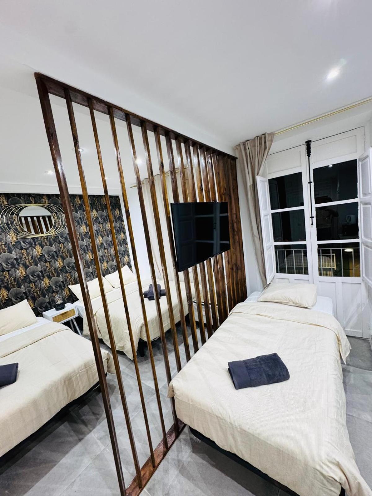 Luxury Apartments Near The Beach And Downtown Centrum 8 Alicante Exterior photo